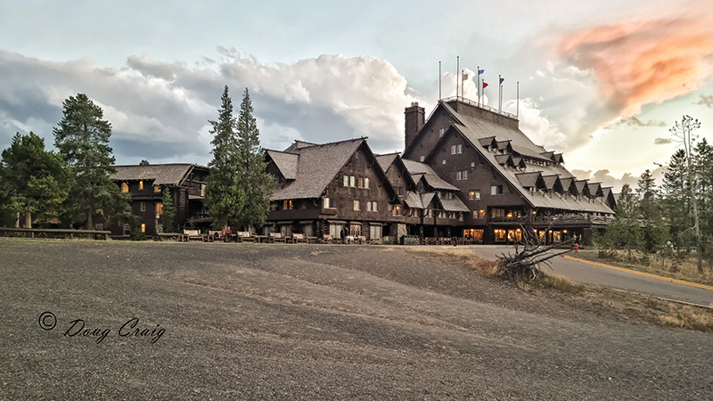 Old Faithful Inn